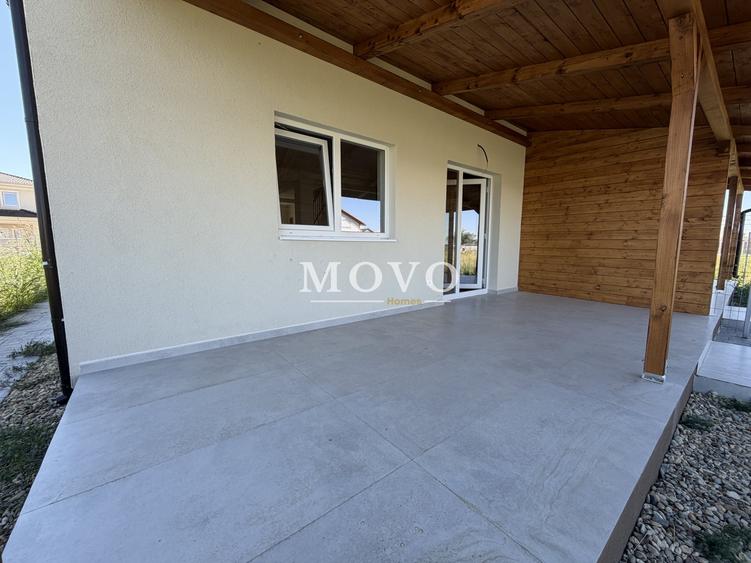 Duplex cu 4 camere cu Canalizare în Moșnița Nouă