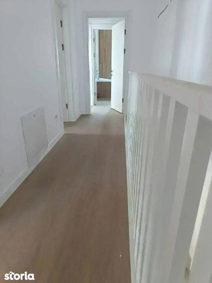 Casă cu 4 camere cu Teren 153 Mp în Titan