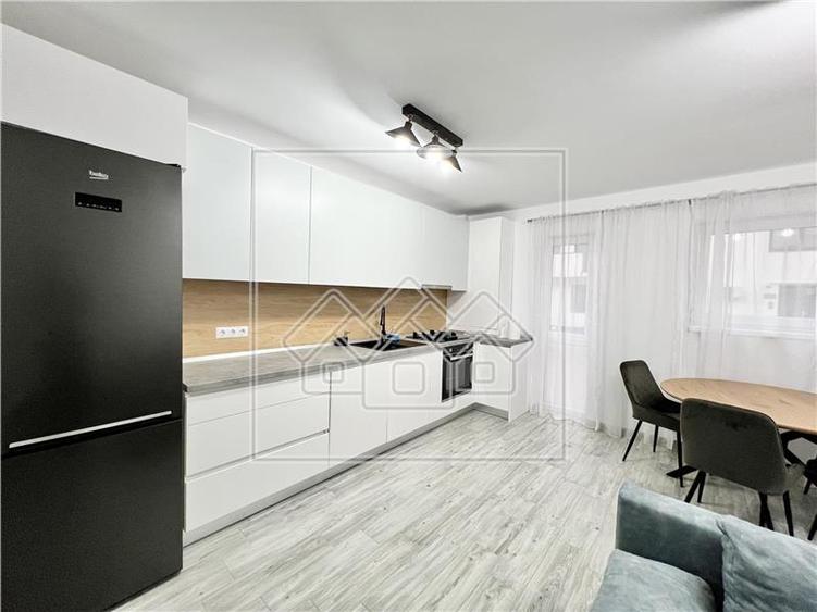 Apartament cu 3 camere nedecomandat în Turnișor