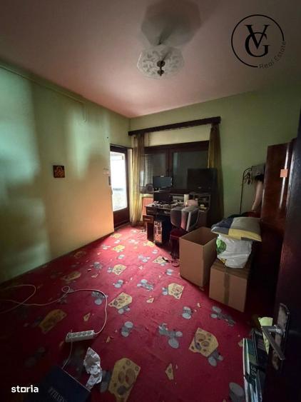 Casă cu Teren 296.41 Mp în Capitale