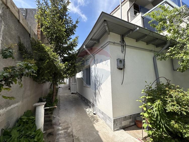 Casă individuală cu 4 camere cu Teren 200 Mp în Coiciu