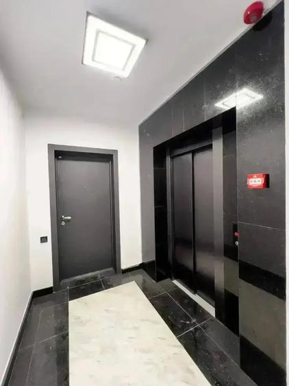Apartament cu 3 camere decomandat în P-ța Unirii