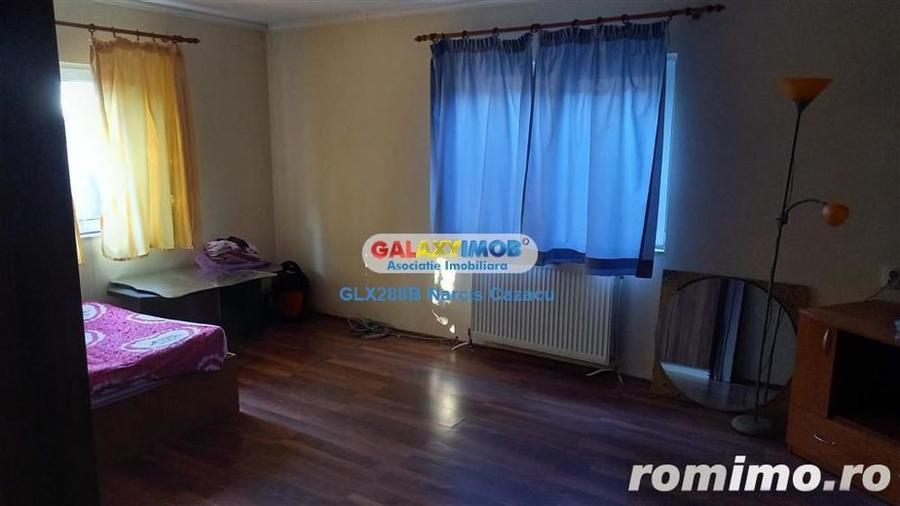 Casă cu 7 camere cu Teren 359 Mp în 1 Mai