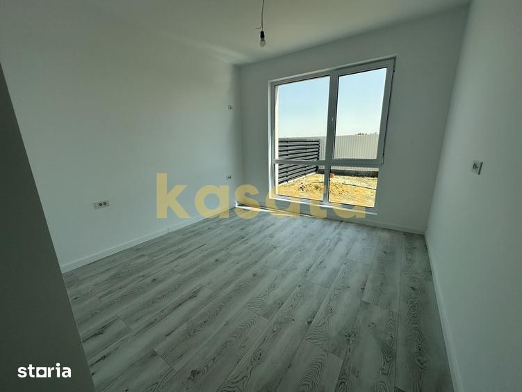 Casă cu 4 camere cu Teren 400 Mp în Domnești