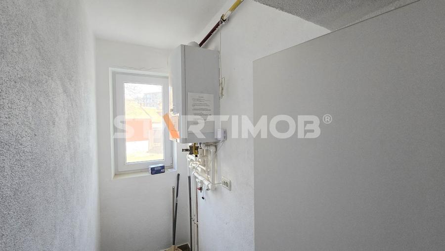 Birou, de 140 mp, în Central