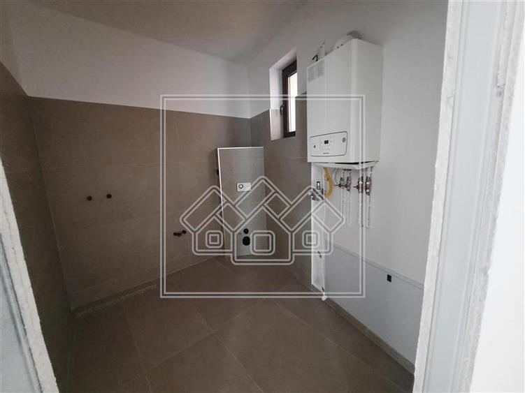 Spațiu comercial, de 81 mp, în Piața Cluj