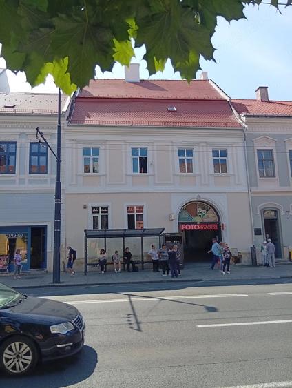 Apartament cu 2 camere nedecomandat în Central