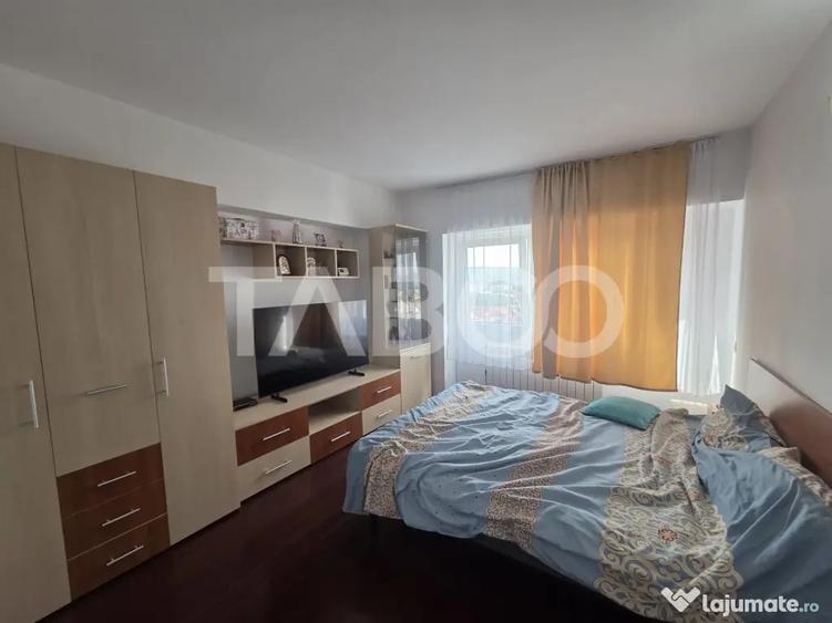 Apartament cu 3 camere decomandat în Central