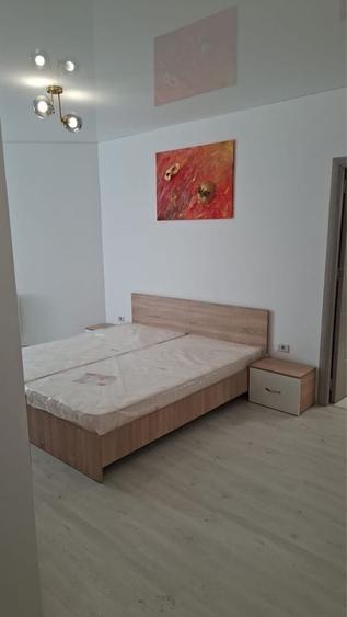 Garsonieră în Roșu