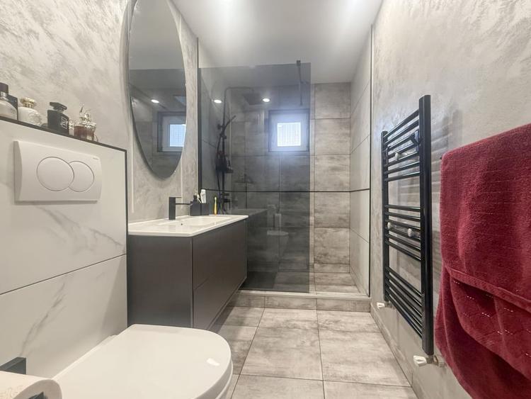 Apartament cu 2 camere decomandat, mobilat în Tomis Nord
