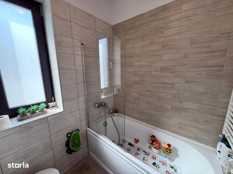 Casă cu 4 camere cu Teren 213 Mp în Central