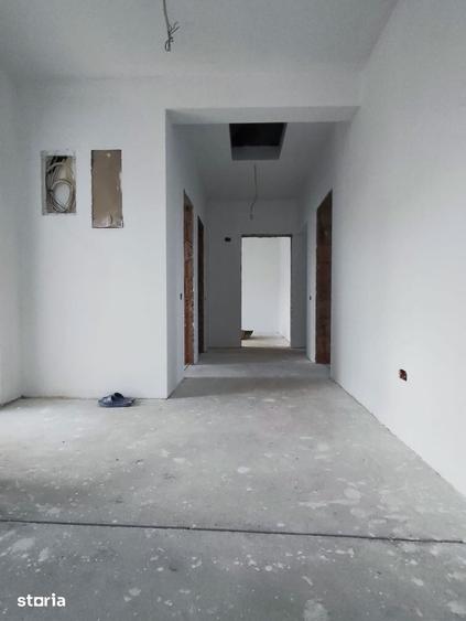 Casă cu 4 camere cu Teren 460 Mp în Tărtășești