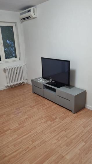 Inchiriez Apartament 2 camere linga parcul IOR