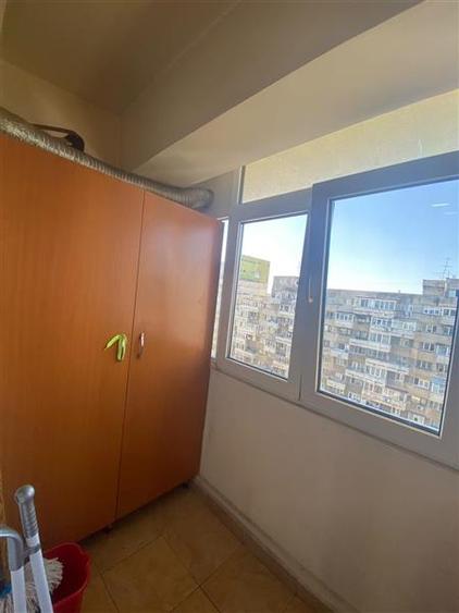Apartament cu 3 camere decomandat, mobilat în Pantelimon