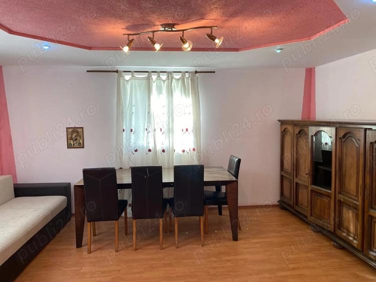 Casă cu 4 camere cu Teren 400 Mp în Adâncata