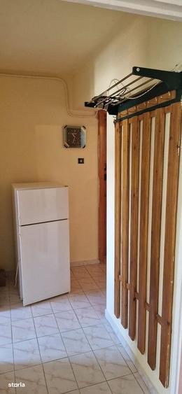 Apartament cu 2 camere decomandat în Telecabinei