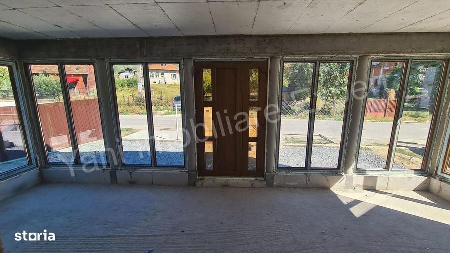 Casă cu 6 camere în Tutana