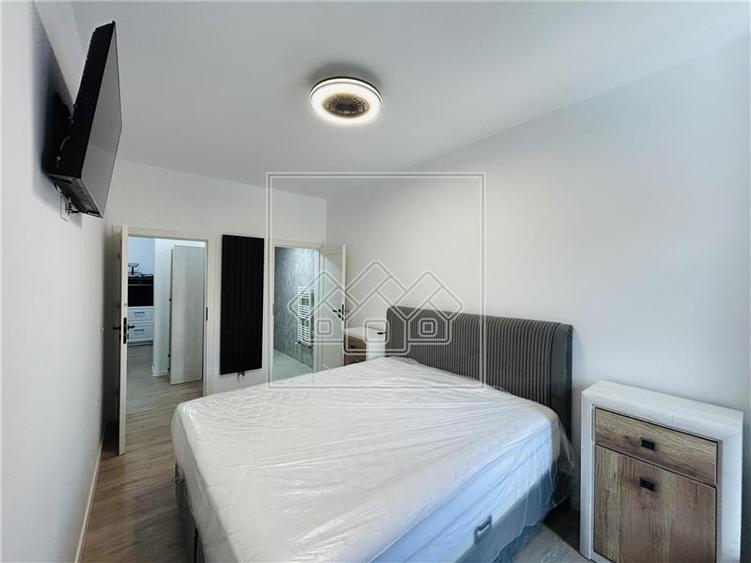 Apartament cu 2 camere semidecomandat în Ultracentral
