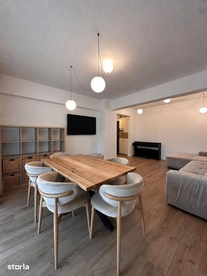 Apartament cu 3 camere decomandat în Ultracentral