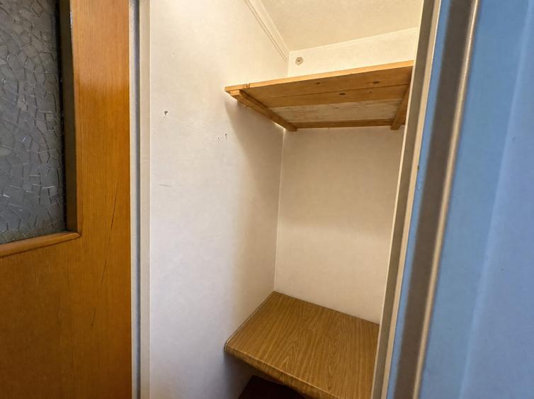 Apartament cu 3 camere semidecomandat în Drumul Taberei