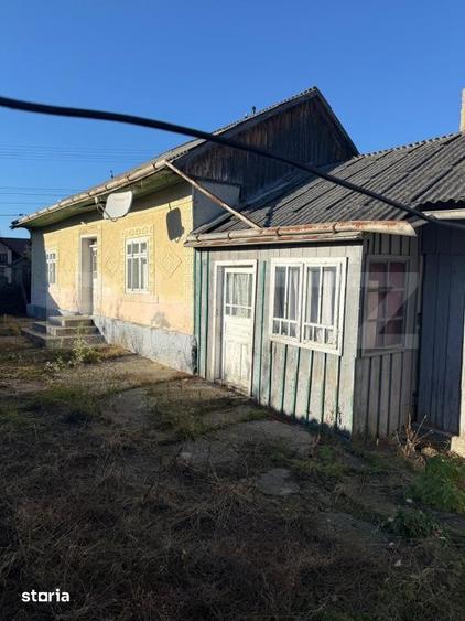 Casă cu 3 camere cu Teren 4900 Mp în Udești