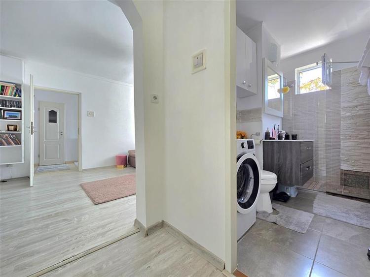 Apartament cu 2 camere semidecomandat în Iosia-Nord
