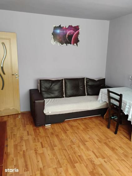 Apartament cu 3 camere decomandat în Micro 15