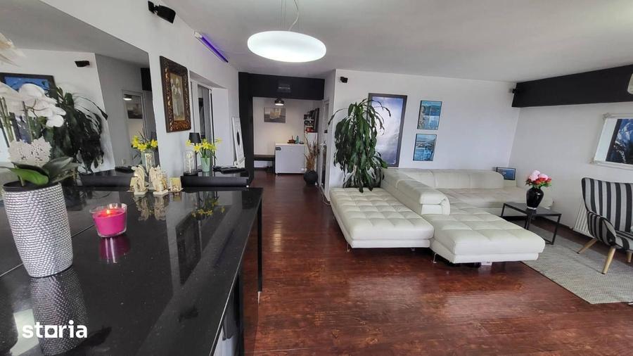 Apartament cu 3 camere în Ultracentral