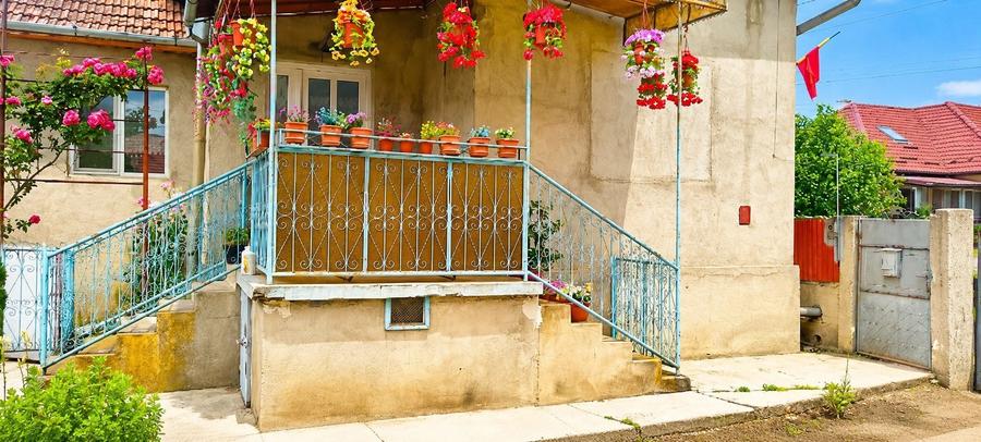 Casă cu 3 camere în Central