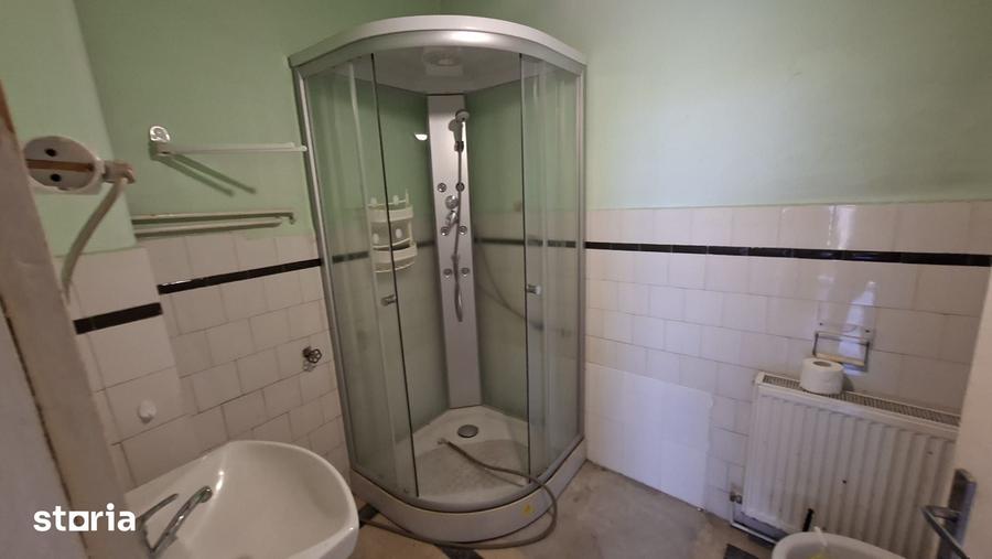 Casă cu 2 camere cu Teren 126 Mp în Central