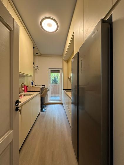 Apartament cu 4 camere decomandat, mobilat în Pipera