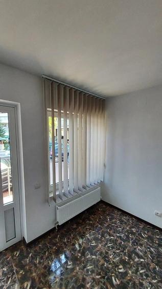 Spațiu comercial, de 60 mp, în Central