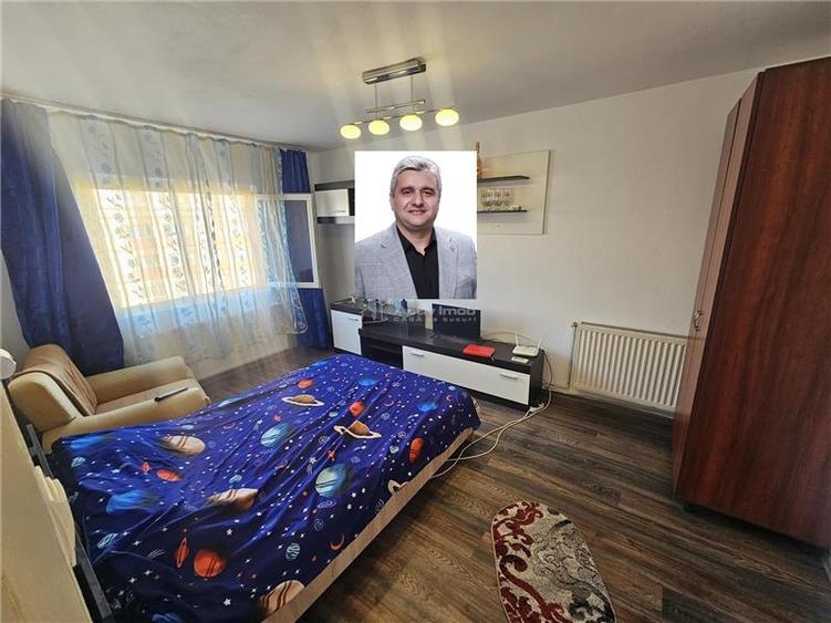 Garsonieră decomandată, mobilată în Micro IV