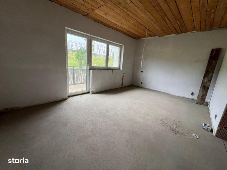 Casă cu 3 camere cu Teren 378 Mp în Gilău