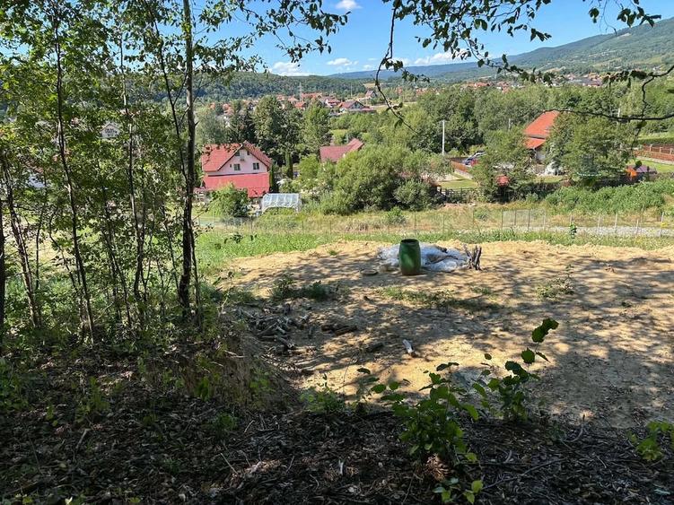Teren intravilan de vanzare in Sovata langa lacul URSU - 2