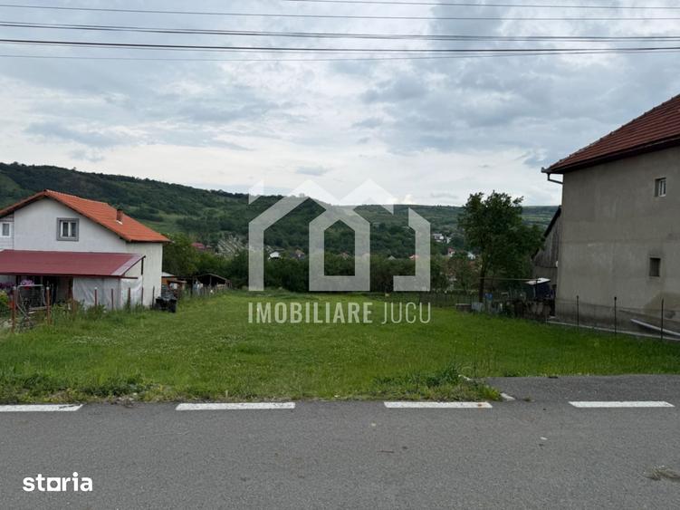 Teren de 1270 mp, în Chinteni