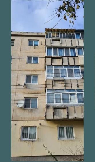 Apartament cu 3 camere decomandat în Orizont