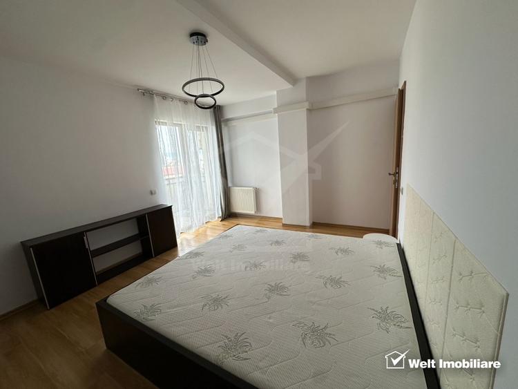 Apartament cu 3 camere semidecomandat, mobilat în Gară