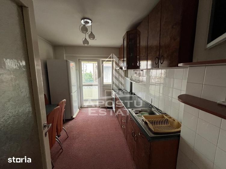 Apartament cu 3 camere în Circumvalațiunii