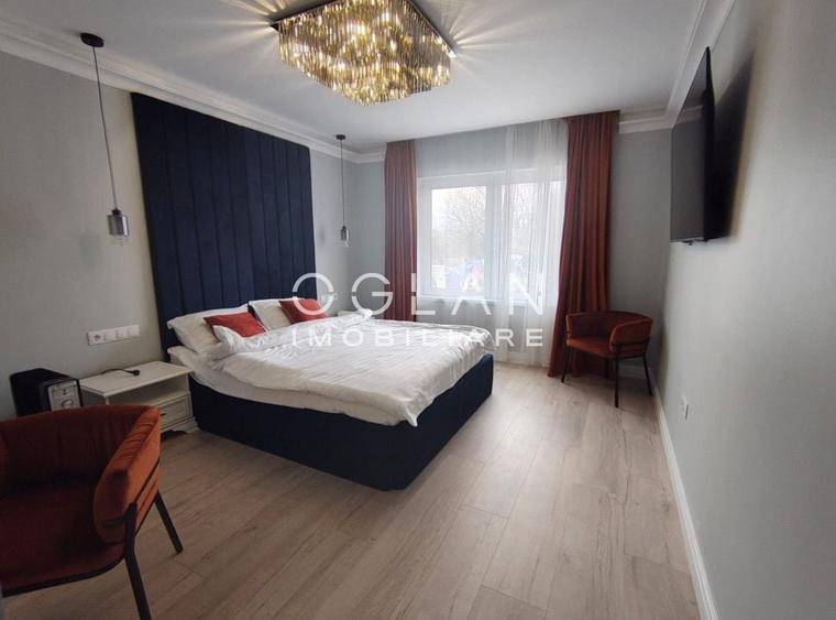 Casă individuală cu 11 camere cu Canalizare în Turnișor