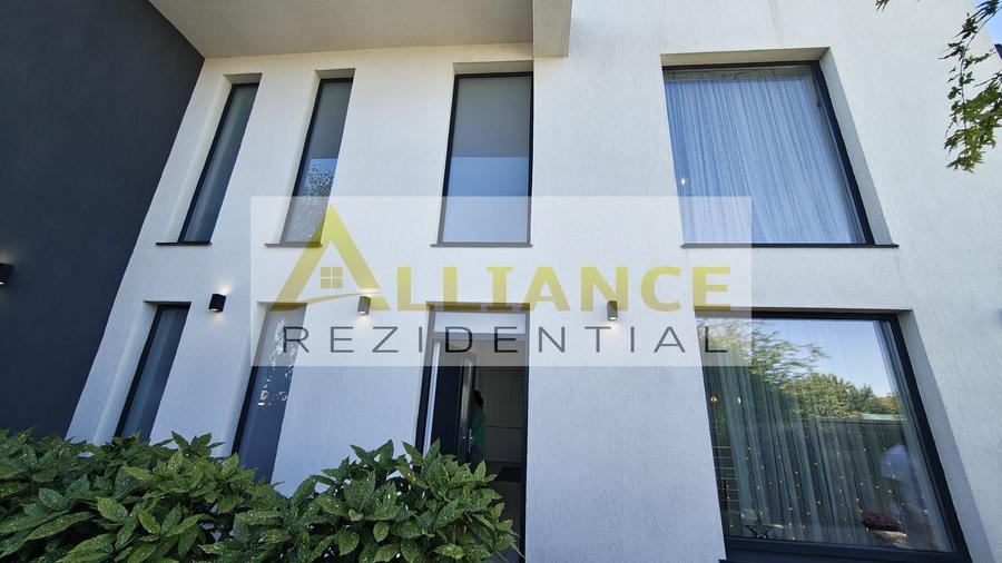 Casă individuală cu 4 camere cu Canalizare în Berceni
