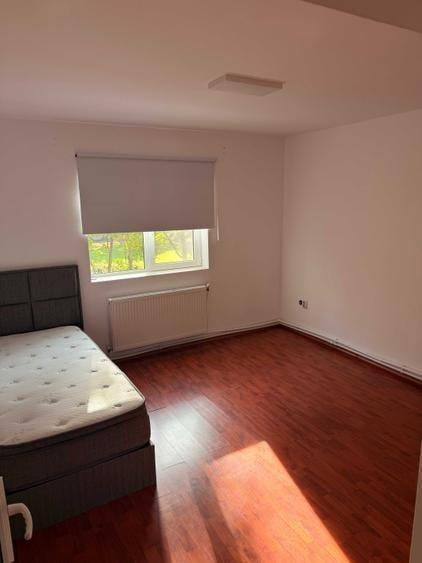 Casă cu 3 camere cu Teren 500 Mp în Băneasa