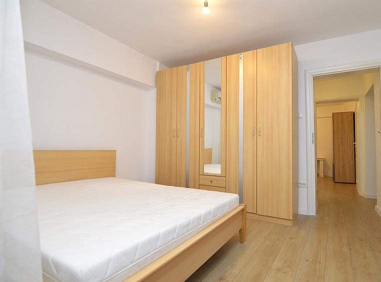 Apartament cu 3 camere decomandat, mobilat în Unirii