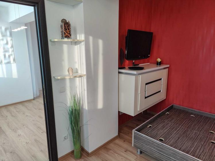 Apartament cu 3 camere decomandat în Nufărul
