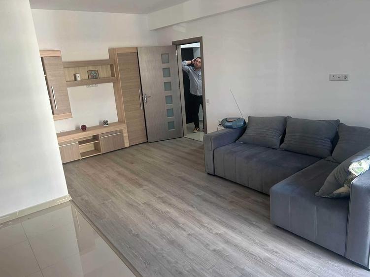 Apartament cu 2 camere decomandat în Prelungirea Ghencea