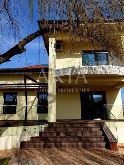 Casă individuală cu 5 camere cu Canalizare în Băneasa