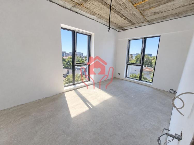 Apartament cu 4 camere semidecomandat în Dacia