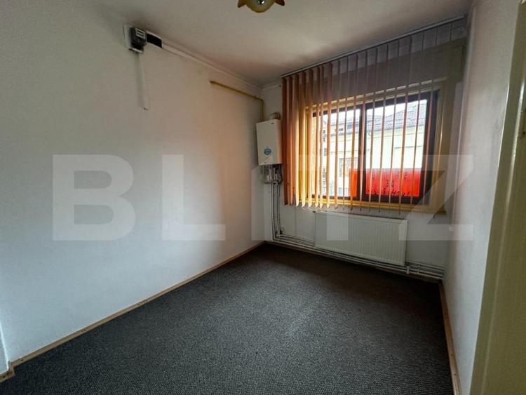 Birou, de 30 mp, în Ultracentral