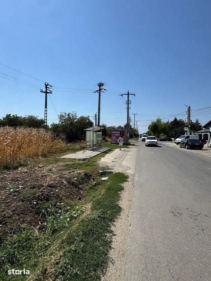 Teren de 2200 mp, în Domnești