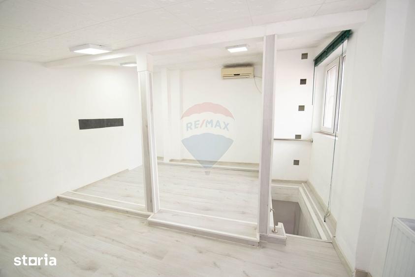 Apartament cu 3 camere în Vitan